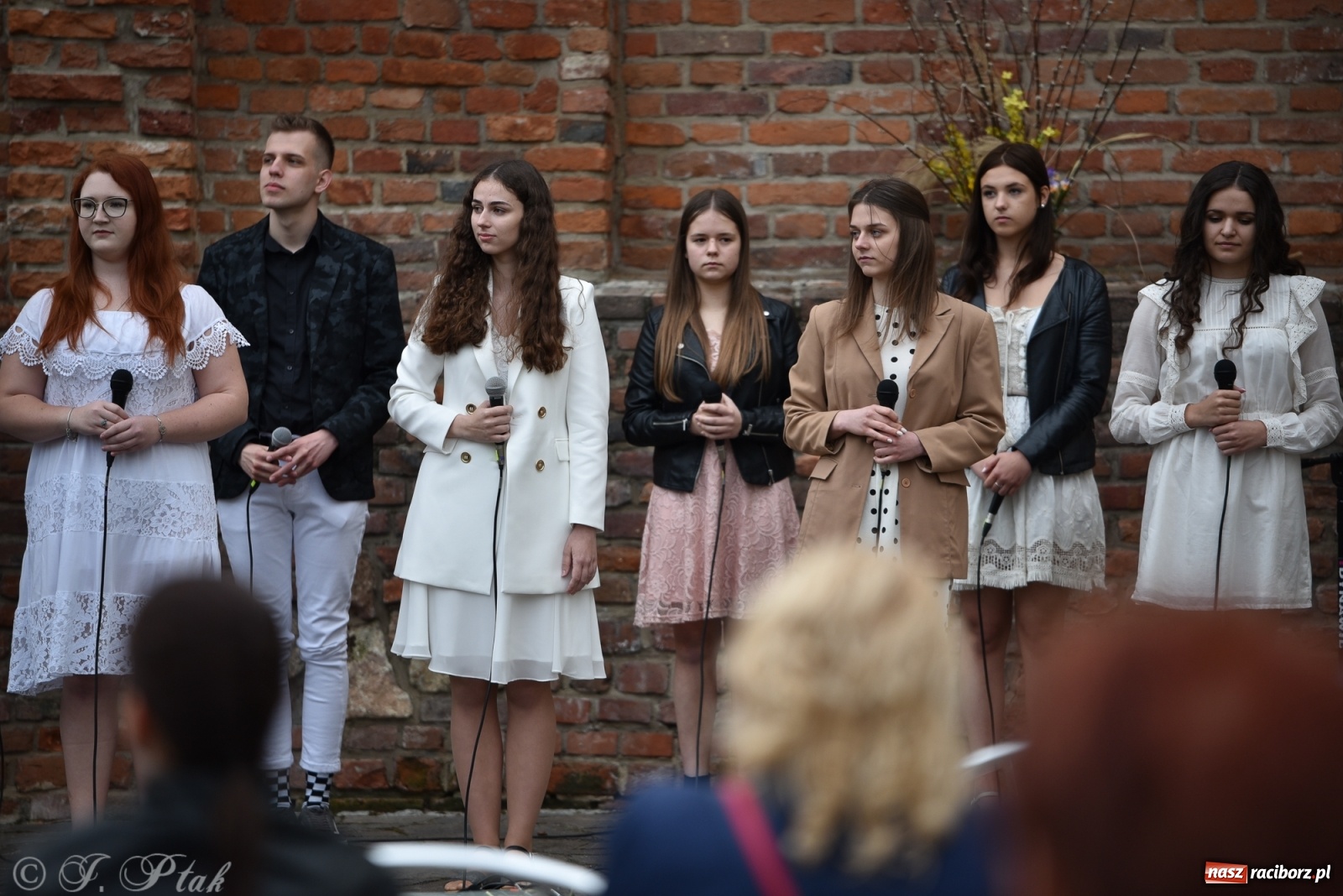 Zdjęcie w galerii na portalu naszraciborz.pl: Miraż znów na żywo. Koncert papieski na zamku [FOTO i WIDEO] wiadomości z regionu