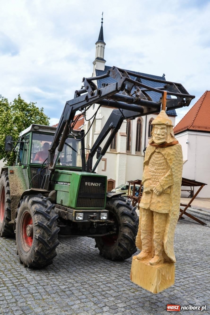 Zdjęcie w galerii na portalu naszraciborz.pl: Władcy Raciborza wrócili na zamek wiadomości z regionu