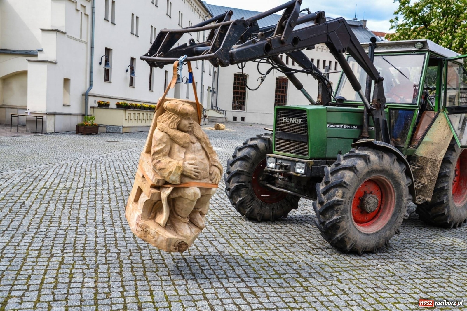 Zdjęcie w galerii na portalu naszraciborz.pl: Władcy Raciborza wrócili na zamek wiadomości z regionu