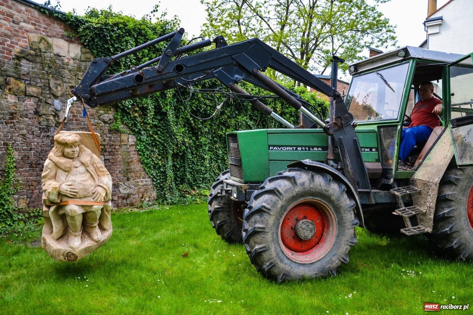 Zdjęcie w galerii na portalu naszraciborz.pl: Władcy Raciborza wrócili na zamek wiadomości z regionu