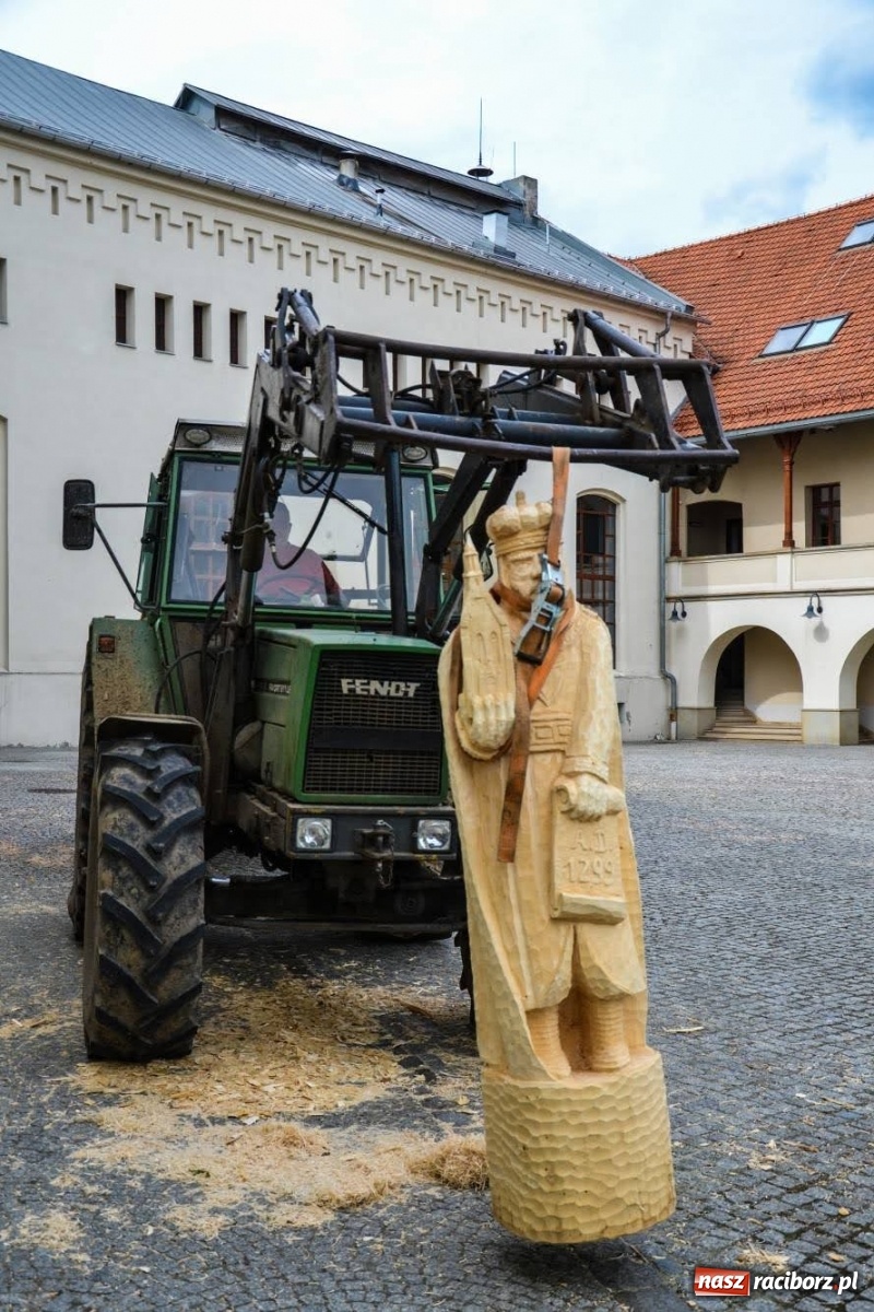 Zdjęcie w galerii na portalu naszraciborz.pl: Władcy Raciborza wrócili na zamek wiadomości z regionu