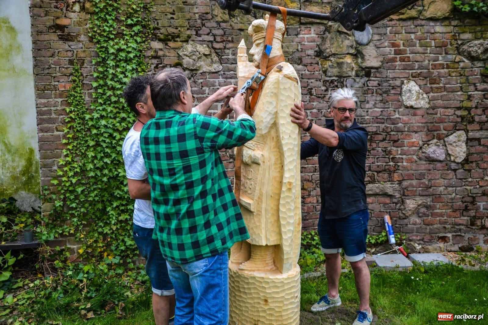 Zdjęcie w galerii na portalu naszraciborz.pl: Władcy Raciborza wrócili na zamek wiadomości z regionu