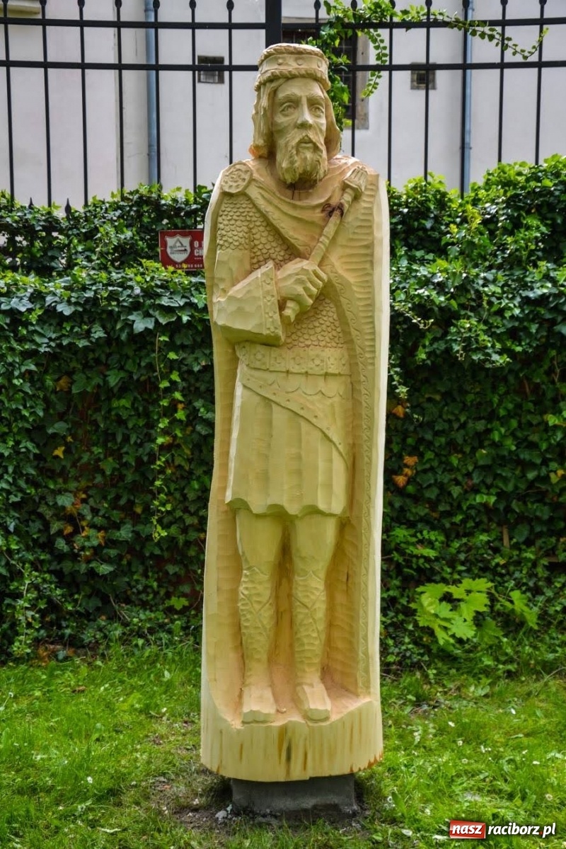 Zdjęcie w galerii na portalu naszraciborz.pl: Władcy Raciborza wrócili na zamek wiadomości z regionu