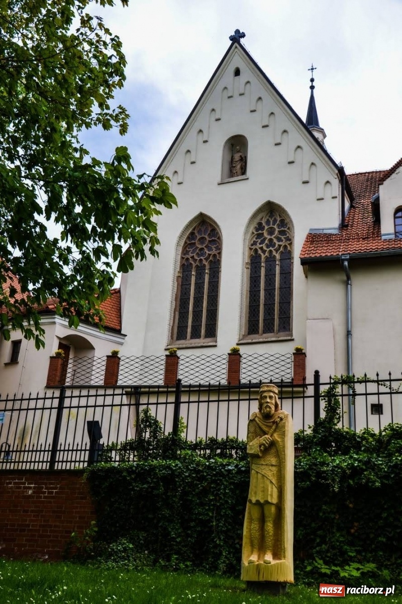 Zdjęcie w galerii na portalu naszraciborz.pl: Władcy Raciborza wrócili na zamek wiadomości z regionu