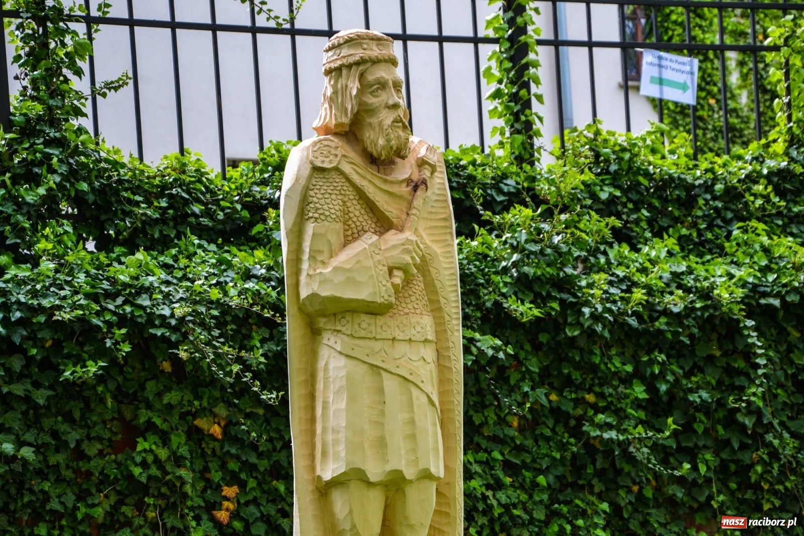 Zdjęcie w galerii na portalu naszraciborz.pl: Władcy Raciborza wrócili na zamek wiadomości z regionu