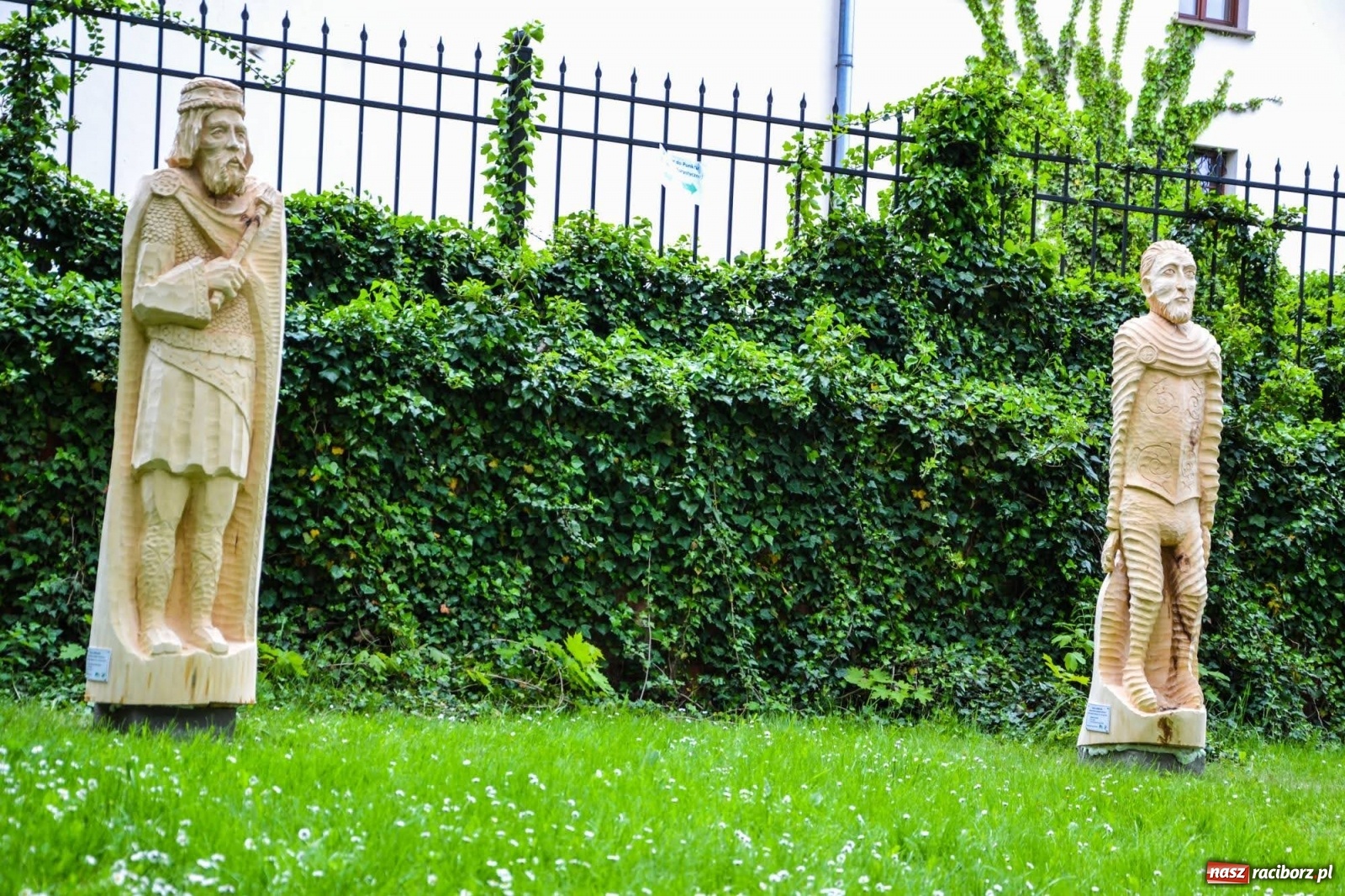 Zdjęcie w galerii na portalu naszraciborz.pl: Władcy Raciborza wrócili na zamek wiadomości z regionu