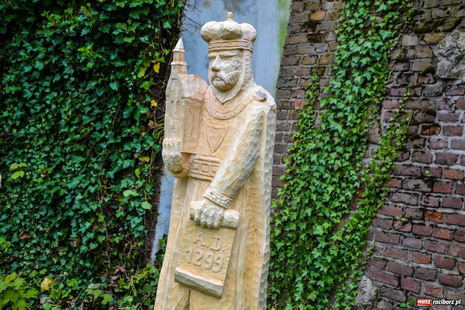 Zdjęcie w galerii na portalu naszraciborz.pl: Władcy Raciborza wrócili na zamek wiadomości z regionu