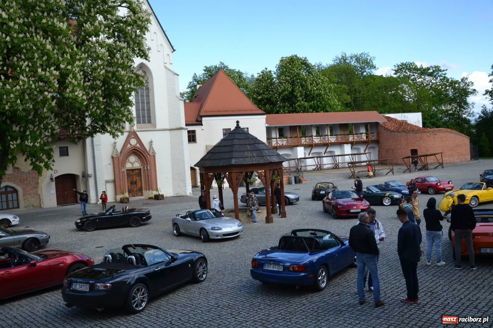 Zdjęcie w galerii na portalu naszraciborz.pl: Racibórz-Tworków. Zlot Mazd MX-5 wiadomości z regionu