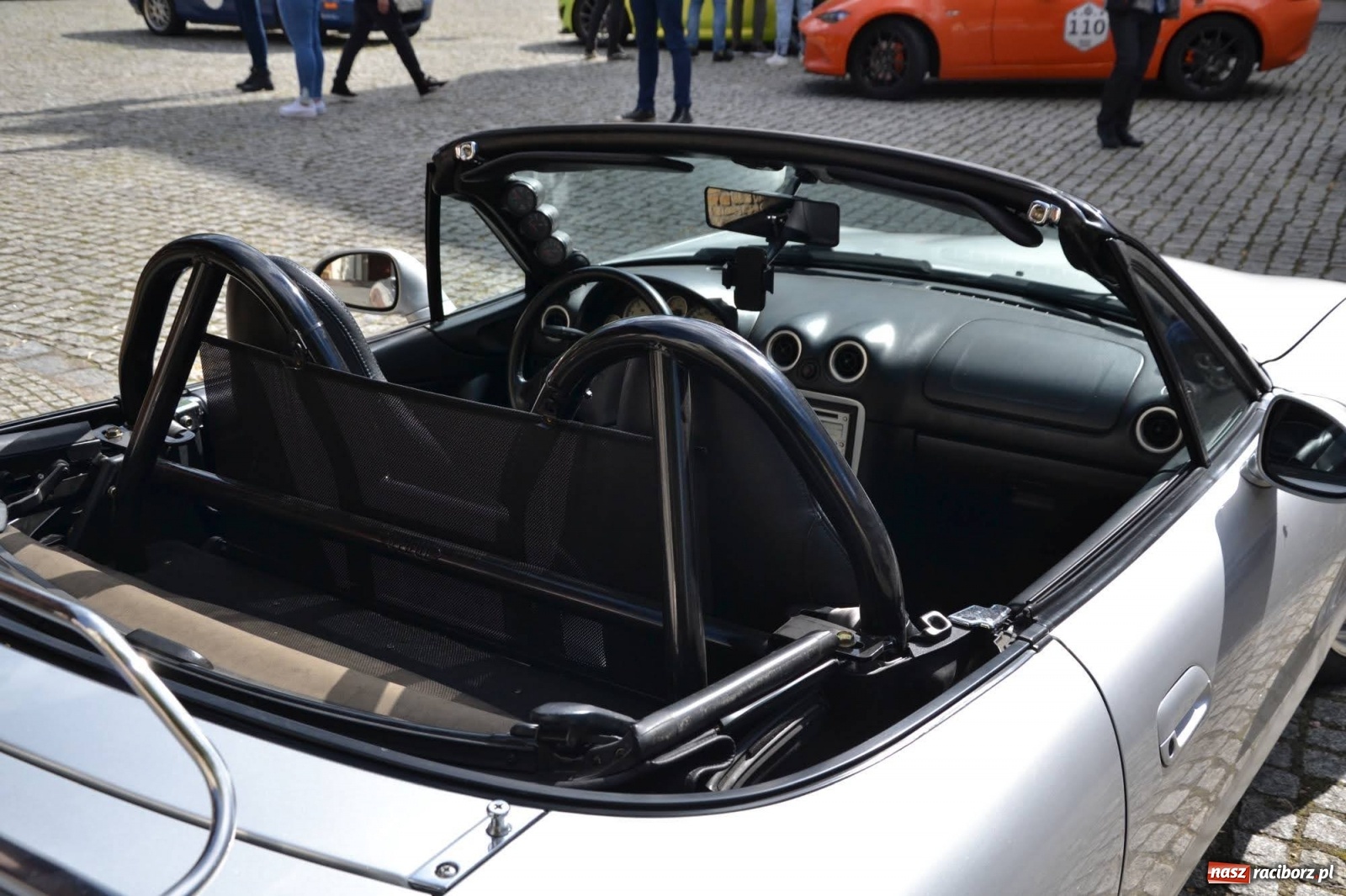 Zdjęcie w galerii na portalu naszraciborz.pl: Racibórz-Tworków. Zlot Mazd MX-5 wiadomości z regionu