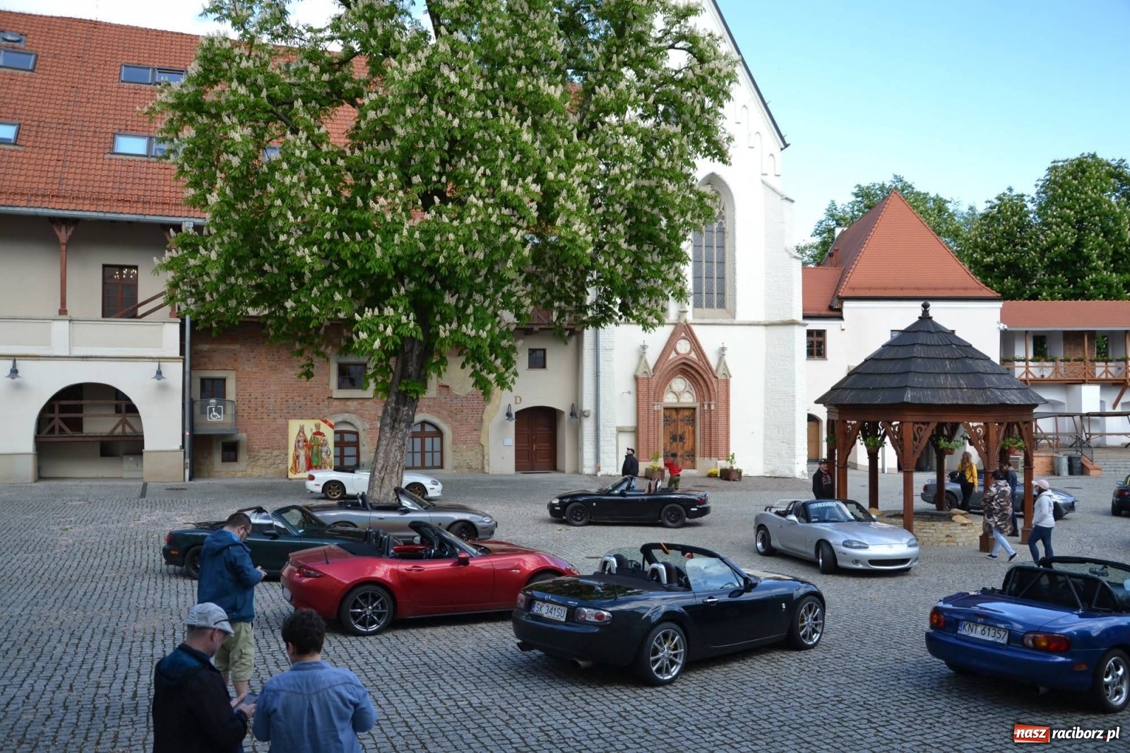 Zdjęcie w galerii na portalu naszraciborz.pl: Racibórz-Tworków. Zlot Mazd MX-5 wiadomości z regionu
