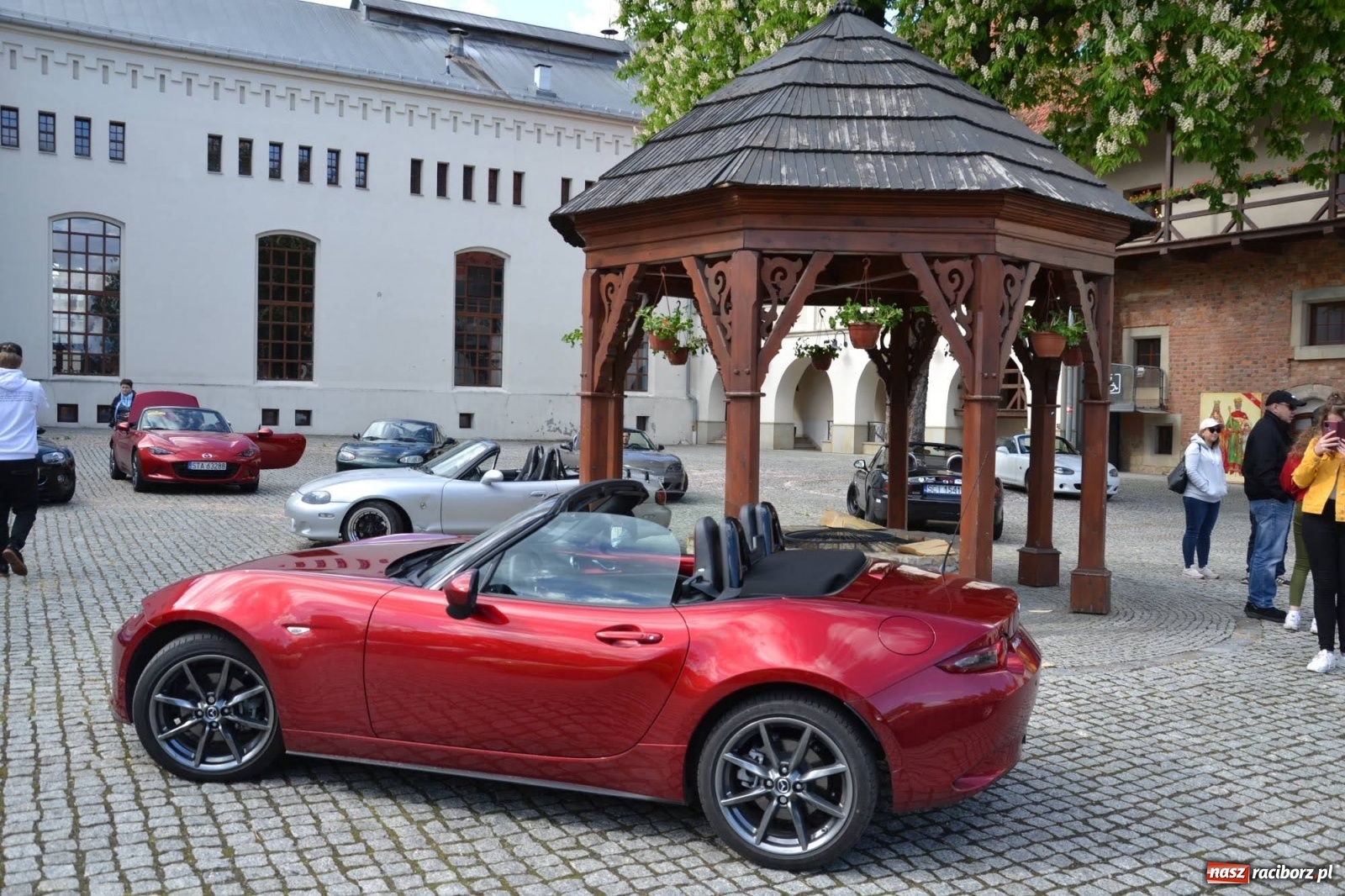Zdjęcie w galerii na portalu naszraciborz.pl: Racibórz-Tworków. Zlot Mazd MX-5 wiadomości z regionu