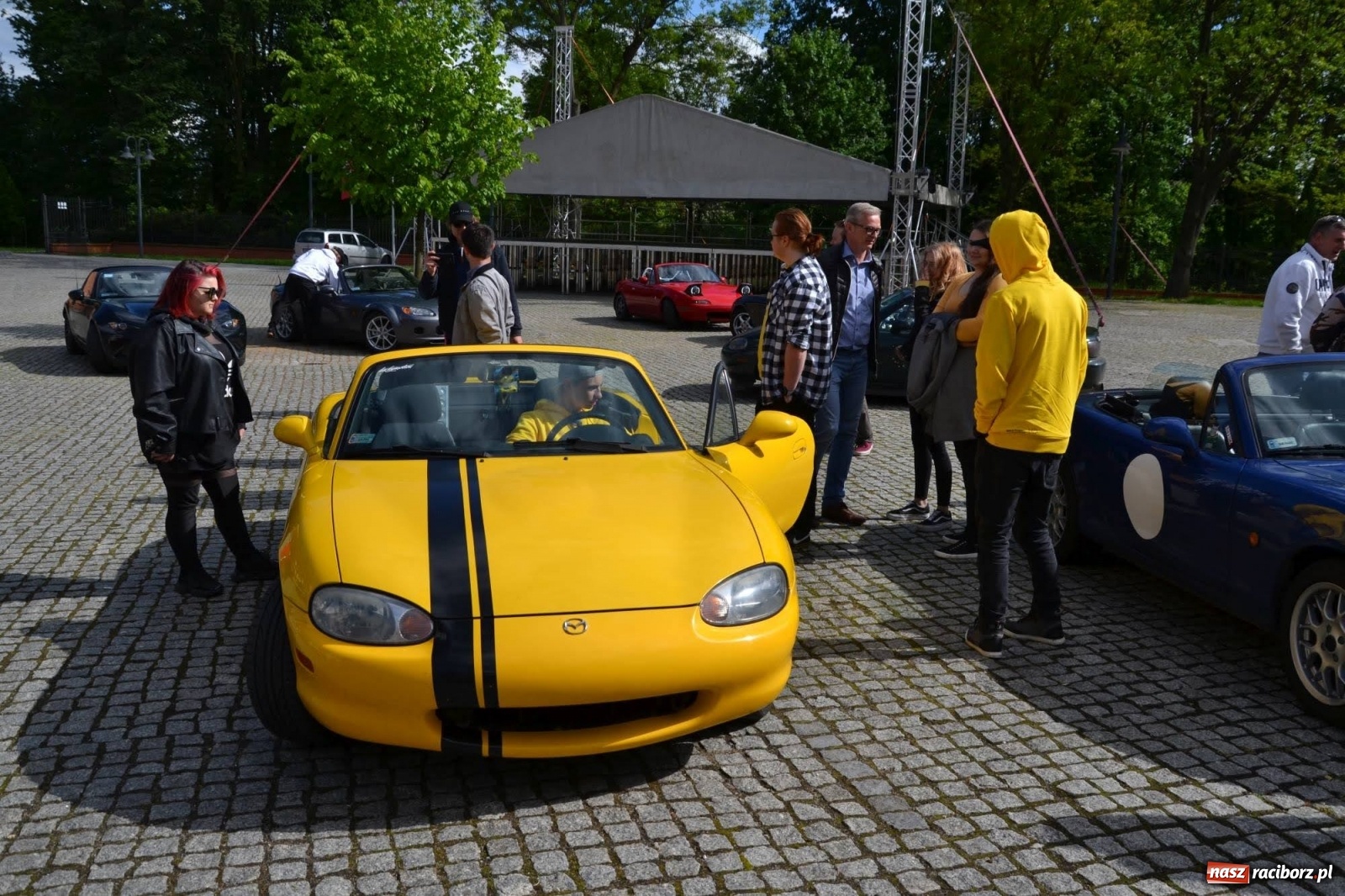 Zdjęcie w galerii na portalu naszraciborz.pl: Racibórz-Tworków. Zlot Mazd MX-5 wiadomości z regionu