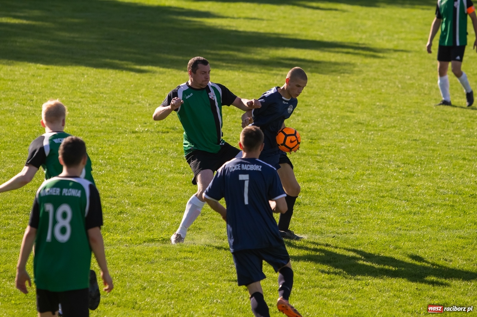 Zdjęcie w galerii na portalu naszraciborz.pl: Lokomotywa ruszyła z opóźnieniem, ale do celu dotała na czas [FOTO] wiadomości z regionu