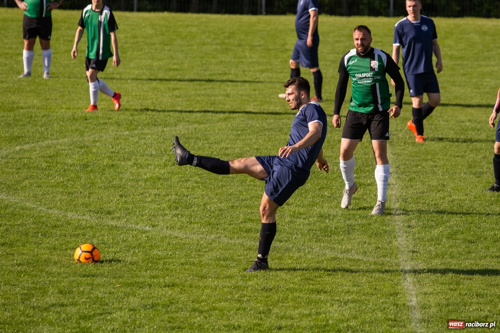 Zdjęcie w galerii na portalu naszraciborz.pl: Lokomotywa ruszyła z opóźnieniem, ale do celu dotała na czas [FOTO] wiadomości z regionu