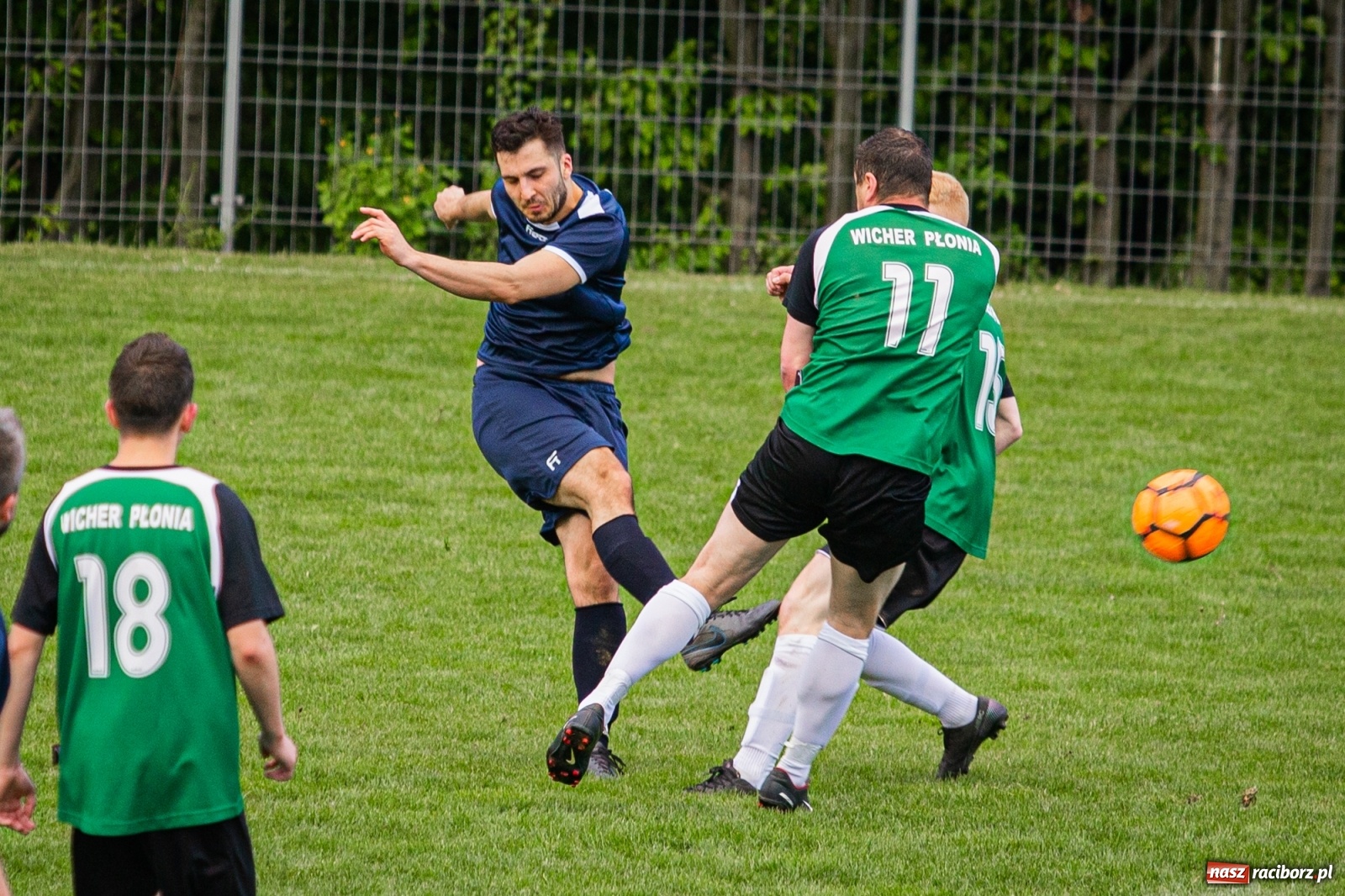 Zdjęcie w galerii na portalu naszraciborz.pl: Lokomotywa ruszyła z opóźnieniem, ale do celu dotała na czas [FOTO] wiadomości z regionu