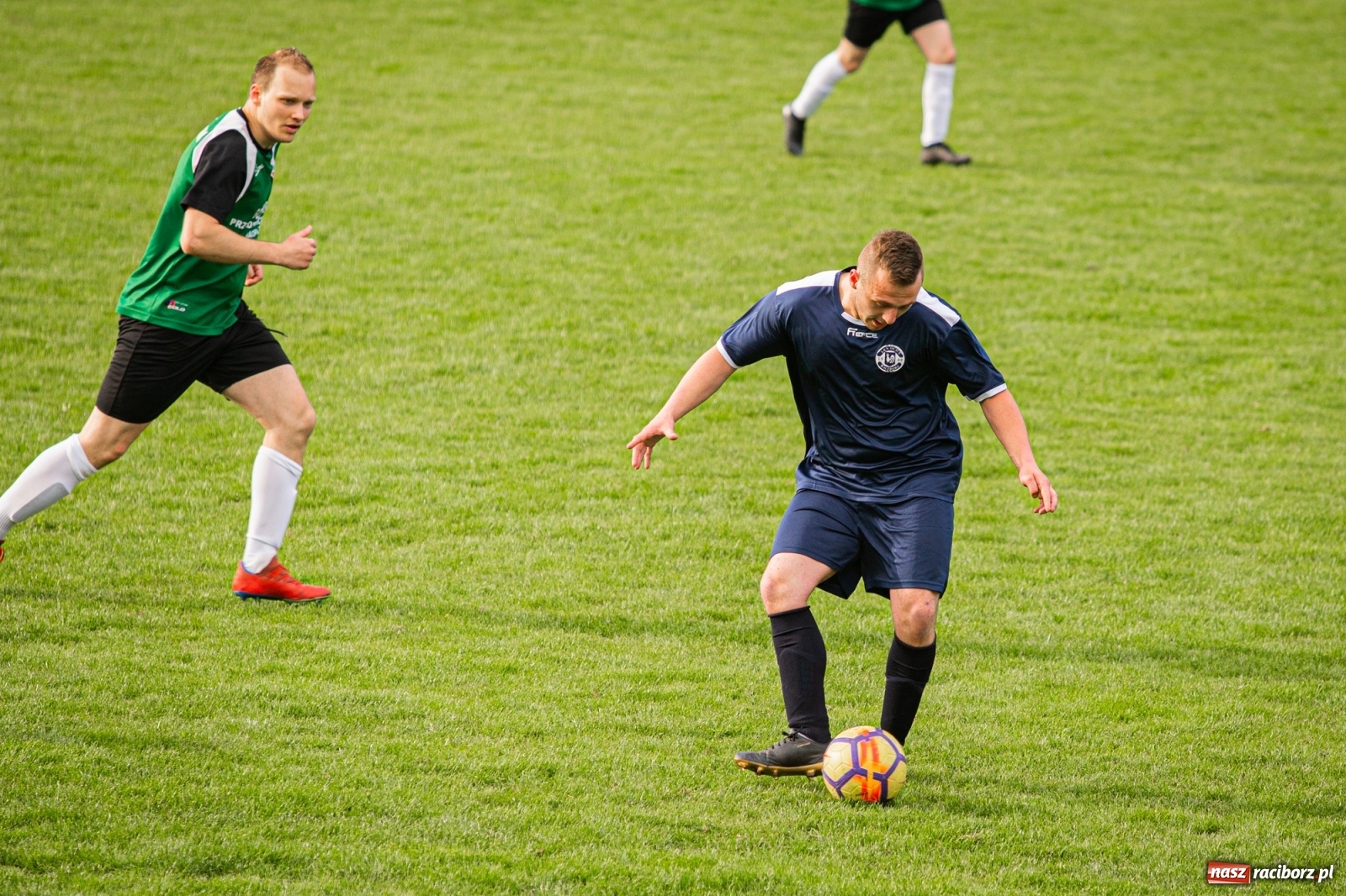 Zdjęcie w galerii na portalu naszraciborz.pl: Lokomotywa ruszyła z opóźnieniem, ale do celu dotała na czas [FOTO] wiadomości z regionu