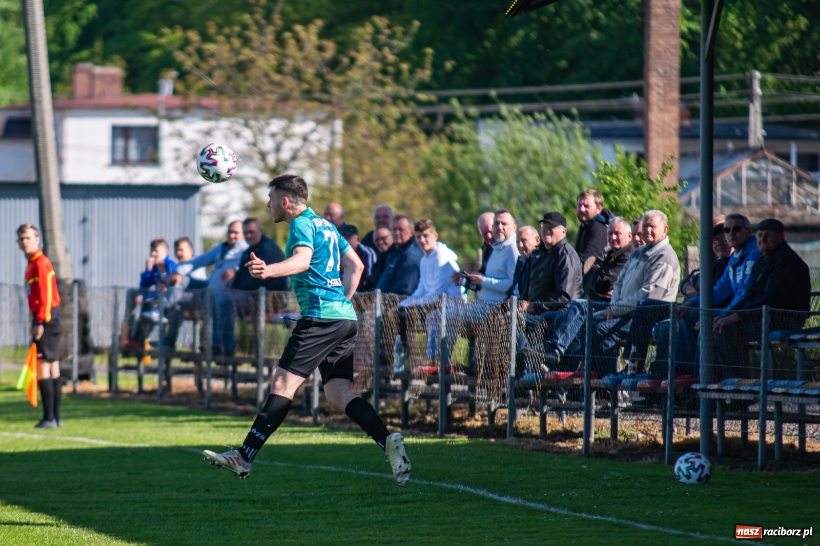 Zdjęcie w galerii na portalu naszraciborz.pl: Krzyżanowice vs Gorzyce. Choć dwoili się i troili, liderowi zbytnio nie podskoczyli [FOTO] wiadomości z regionu