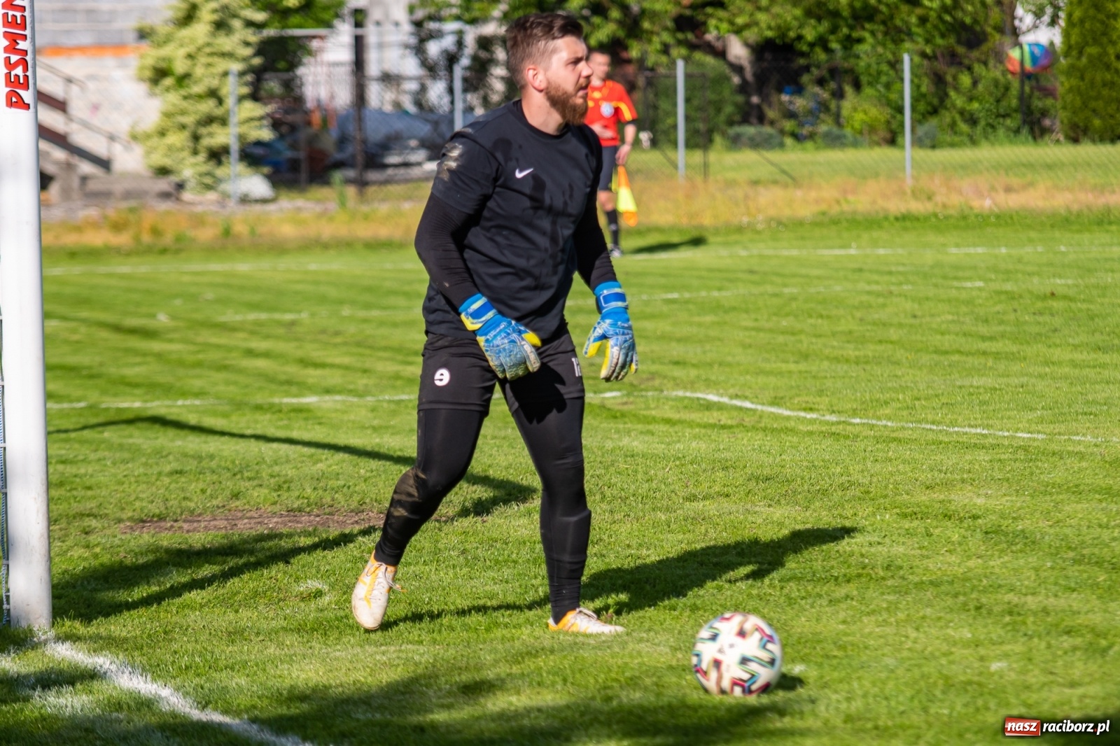 Zdjęcie w galerii na portalu naszraciborz.pl: Krzyżanowice vs Gorzyce. Choć dwoili się i troili, liderowi zbytnio nie podskoczyli [FOTO] wiadomości z regionu