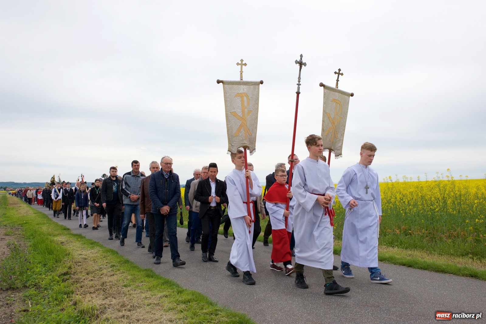 Zdjęcie w galerii na portalu naszraciborz.pl: Tworkowiki w dorocznej procesji na św. Urbana [FOTO] wiadomości z regionu
