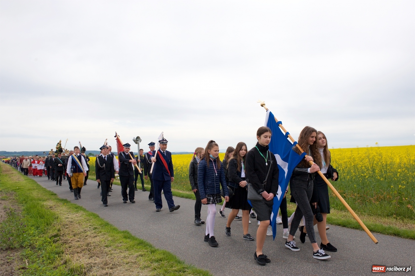 Zdjęcie w galerii na portalu naszraciborz.pl: Tworkowiki w dorocznej procesji na św. Urbana [FOTO] wiadomości z regionu