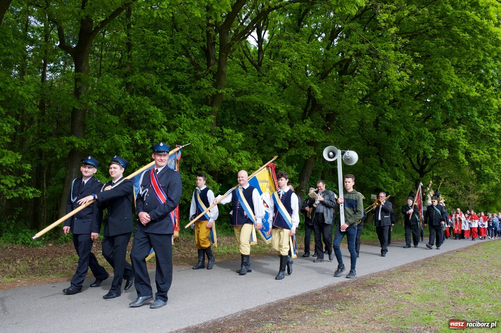 Zdjęcie w galerii na portalu naszraciborz.pl: Tworkowiki w dorocznej procesji na św. Urbana [FOTO] wiadomości z regionu
