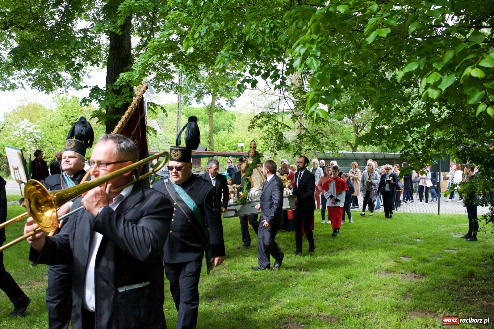 Zdjęcie w galerii na portalu naszraciborz.pl: Tworkowiki w dorocznej procesji na św. Urbana [FOTO] wiadomości z regionu