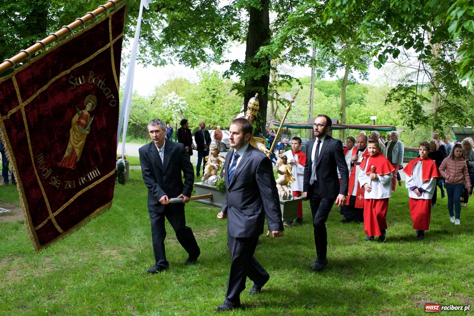 Zdjęcie w galerii na portalu naszraciborz.pl: Tworkowiki w dorocznej procesji na św. Urbana [FOTO] wiadomości z regionu