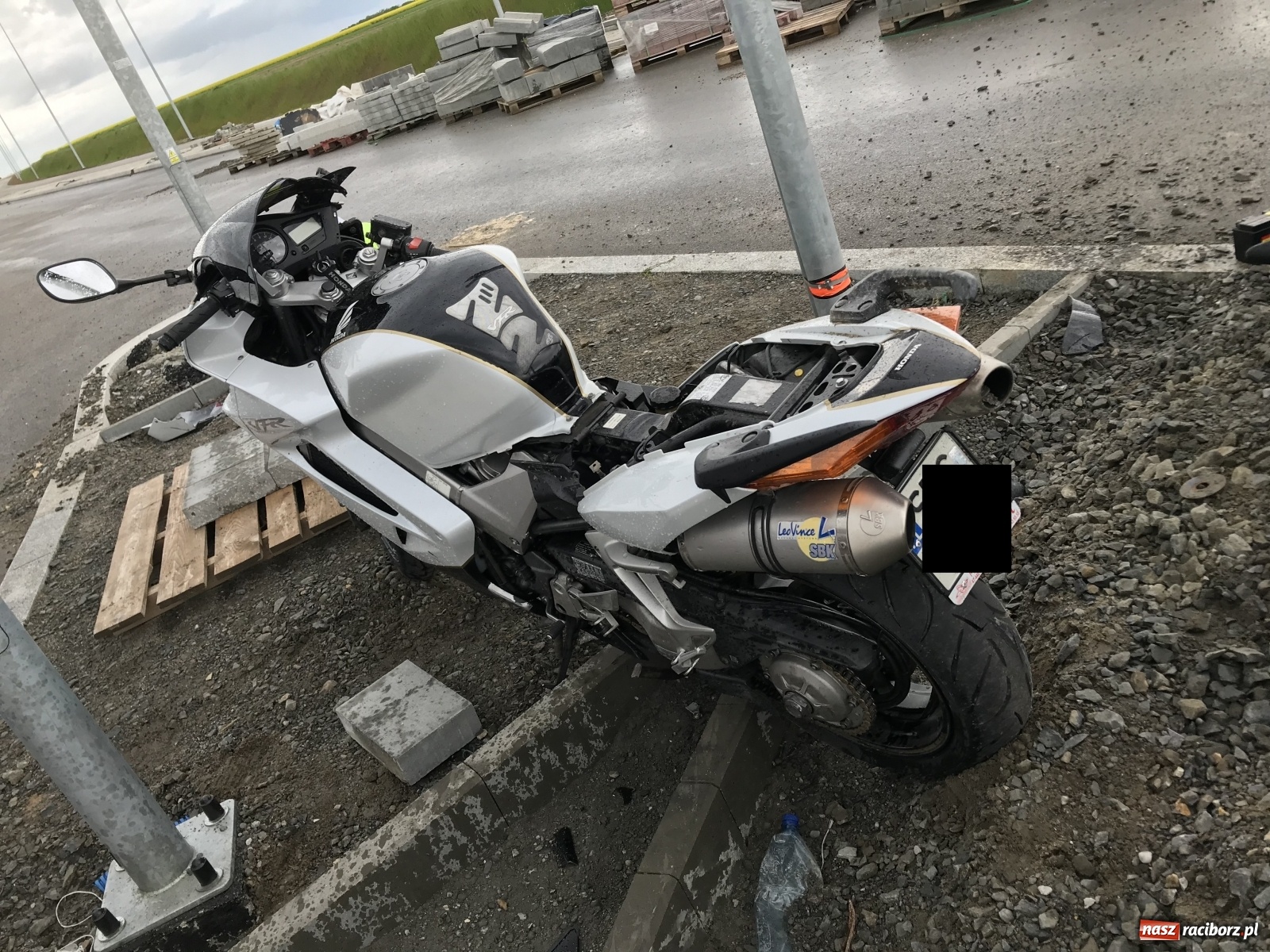 Zdjęcie w galerii na portalu naszraciborz.pl: Policja szuka świadków śmiertelnego wypadku w Miedoni wiadomości z regionu