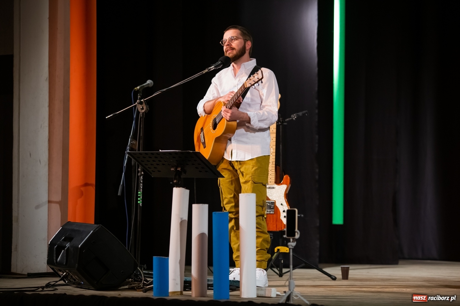 Zdjęcie w galerii na portalu naszraciborz.pl: Premiera 33. Almanachu Prowincjonalnego w DK Strzecha wiadomości z regionu