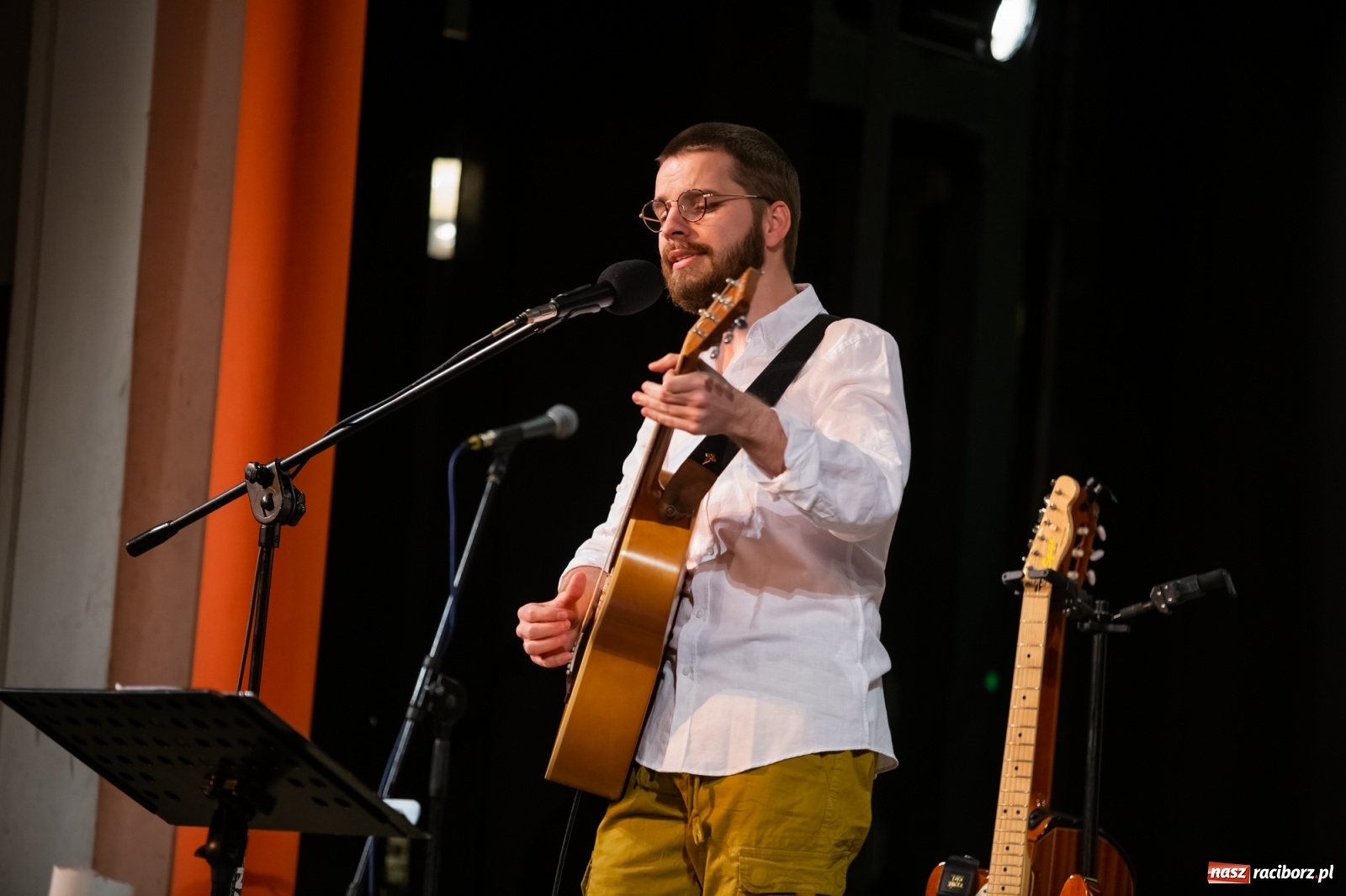 Zdjęcie w galerii na portalu naszraciborz.pl: Premiera 33. Almanachu Prowincjonalnego w DK Strzecha wiadomości z regionu