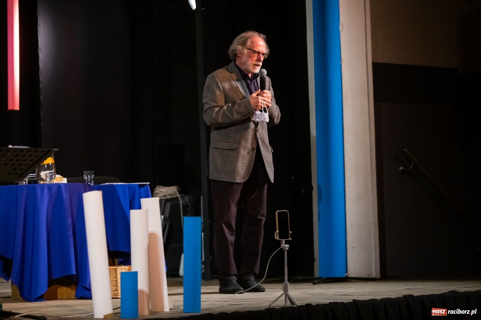 Zdjęcie w galerii na portalu naszraciborz.pl: Premiera 33. Almanachu Prowincjonalnego w DK Strzecha wiadomości z regionu
