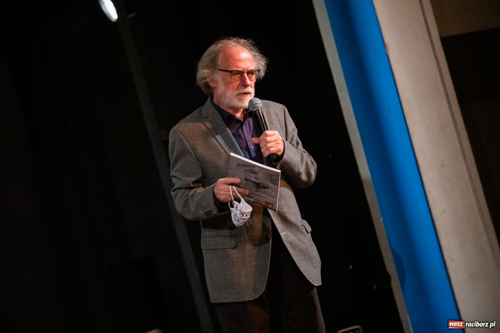 Zdjęcie w galerii na portalu naszraciborz.pl: Premiera 33. Almanachu Prowincjonalnego w DK Strzecha wiadomości z regionu
