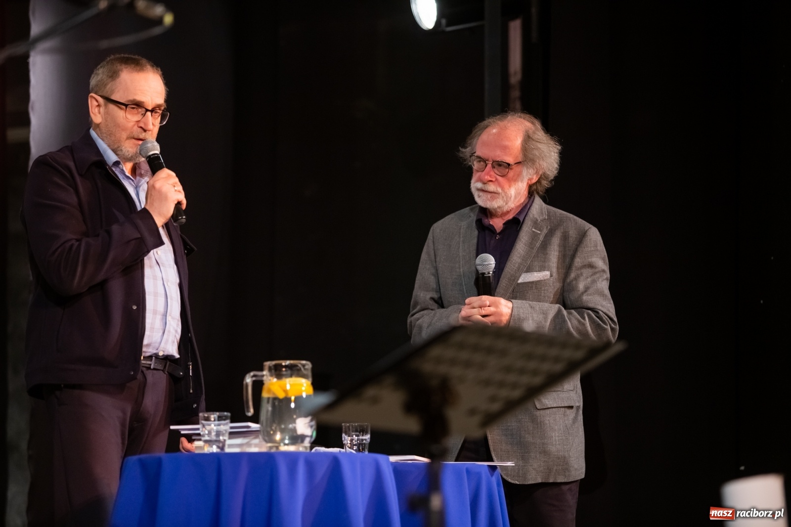 Zdjęcie w galerii na portalu naszraciborz.pl: Premiera 33. Almanachu Prowincjonalnego w DK Strzecha wiadomości z regionu