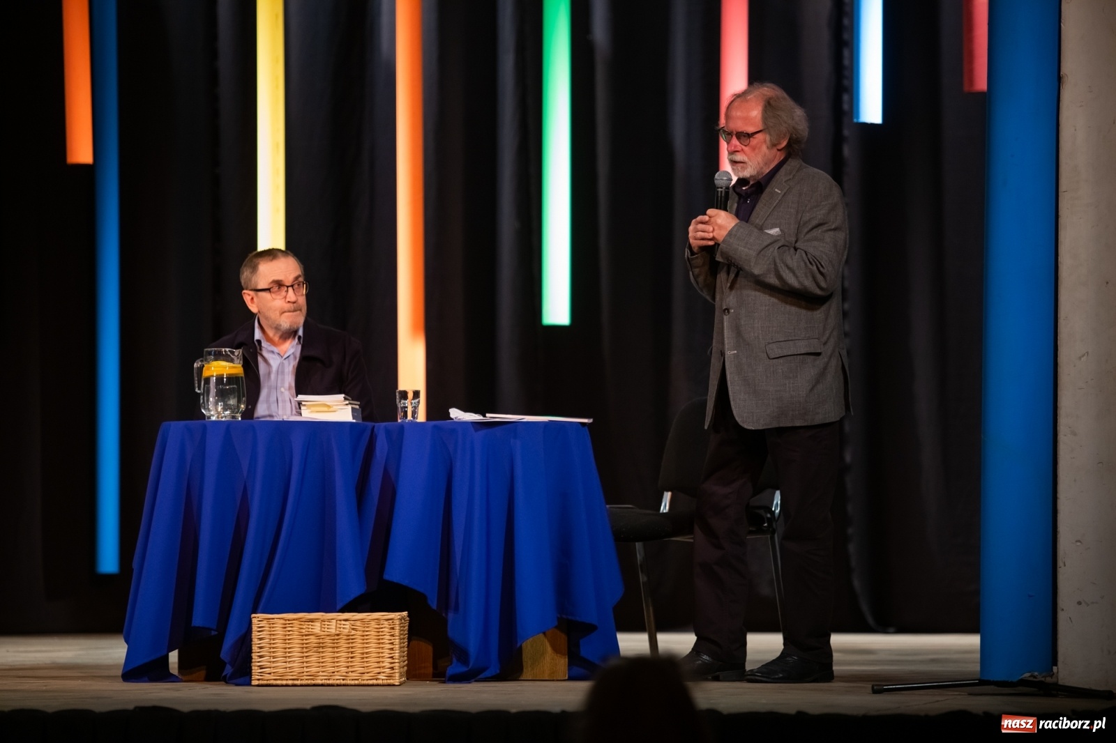 Zdjęcie w galerii na portalu naszraciborz.pl: Premiera 33. Almanachu Prowincjonalnego w DK Strzecha wiadomości z regionu