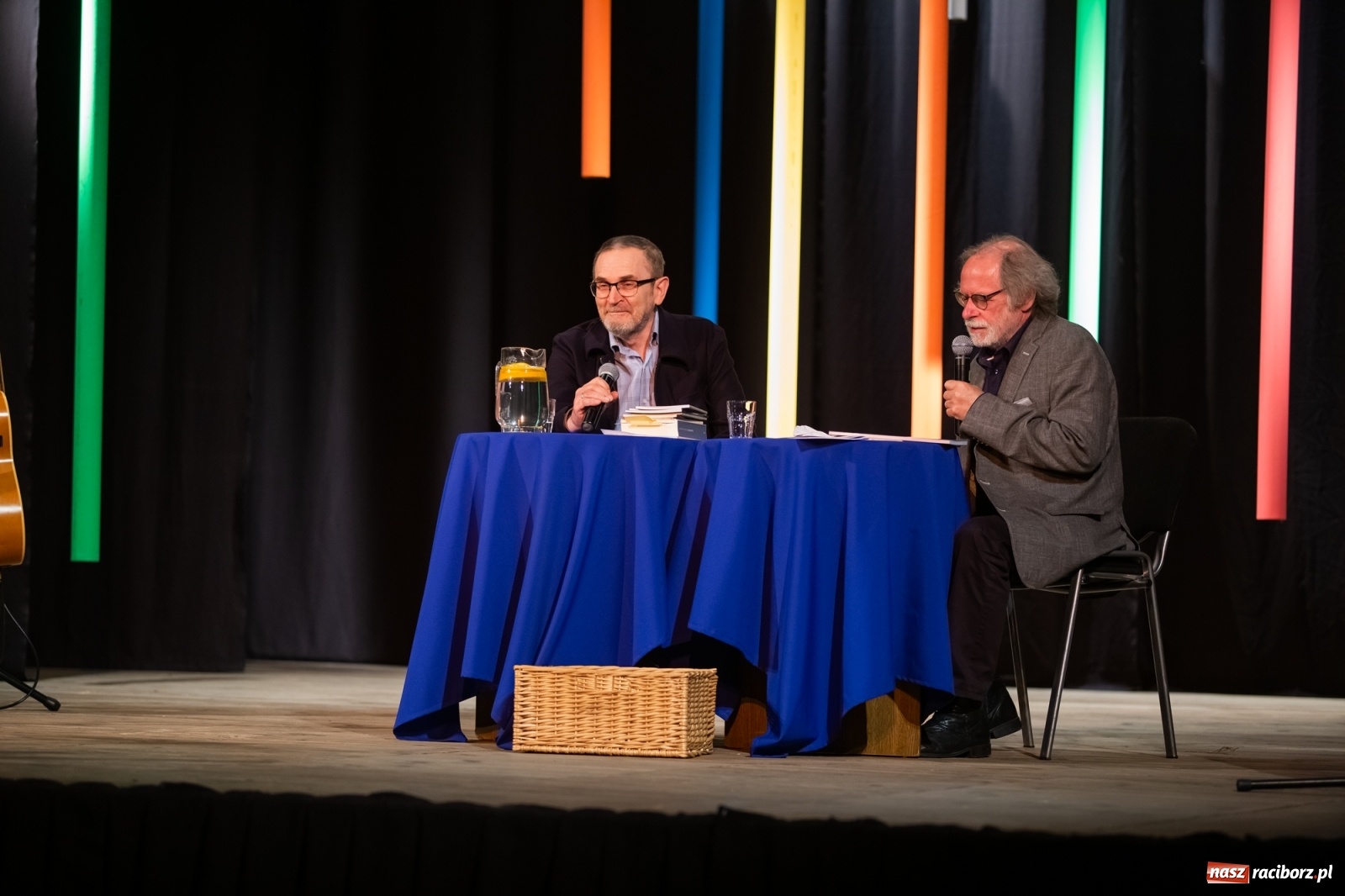 Zdjęcie w galerii na portalu naszraciborz.pl: Premiera 33. Almanachu Prowincjonalnego w DK Strzecha wiadomości z regionu