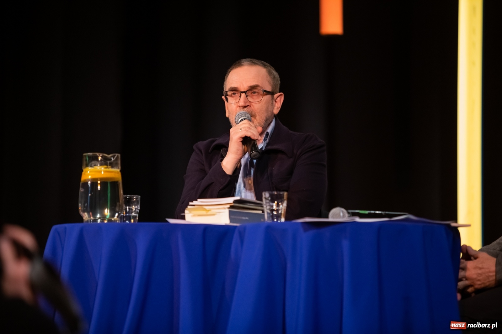 Zdjęcie w galerii na portalu naszraciborz.pl: Premiera 33. Almanachu Prowincjonalnego w DK Strzecha wiadomości z regionu