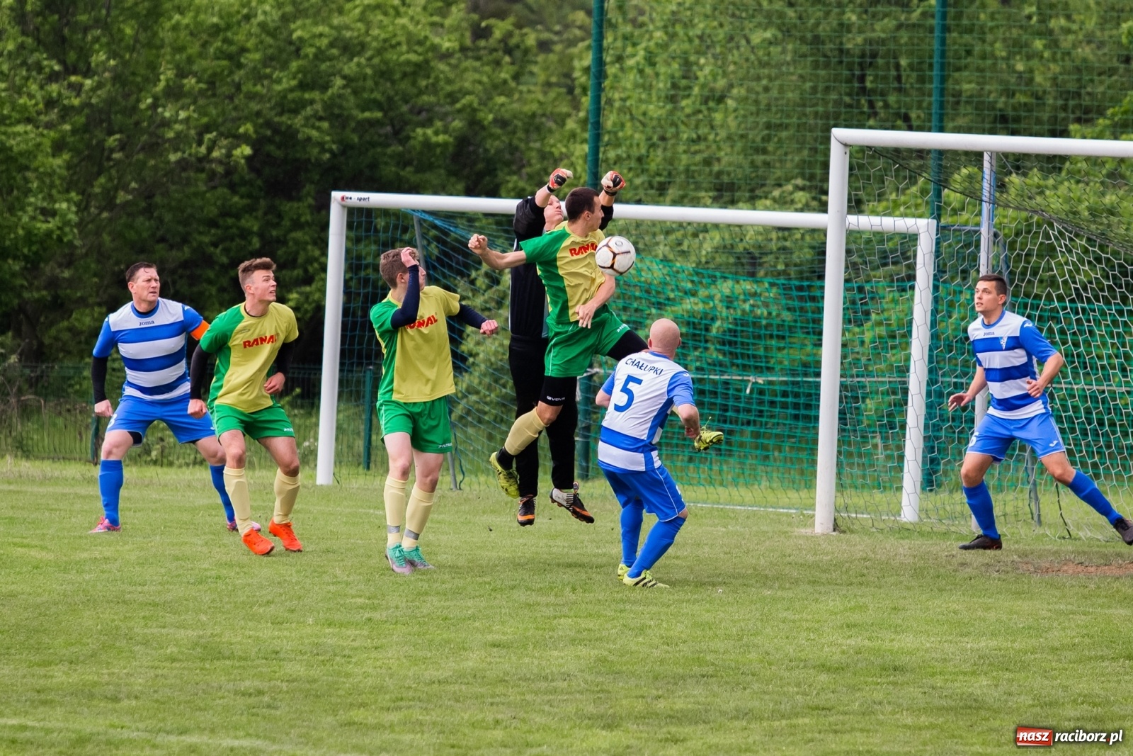 Zdjęcie w galerii na portalu naszraciborz.pl: Brzezie nie sprostało czerwonej latarni A klasy [FOTO] wiadomości z regionu