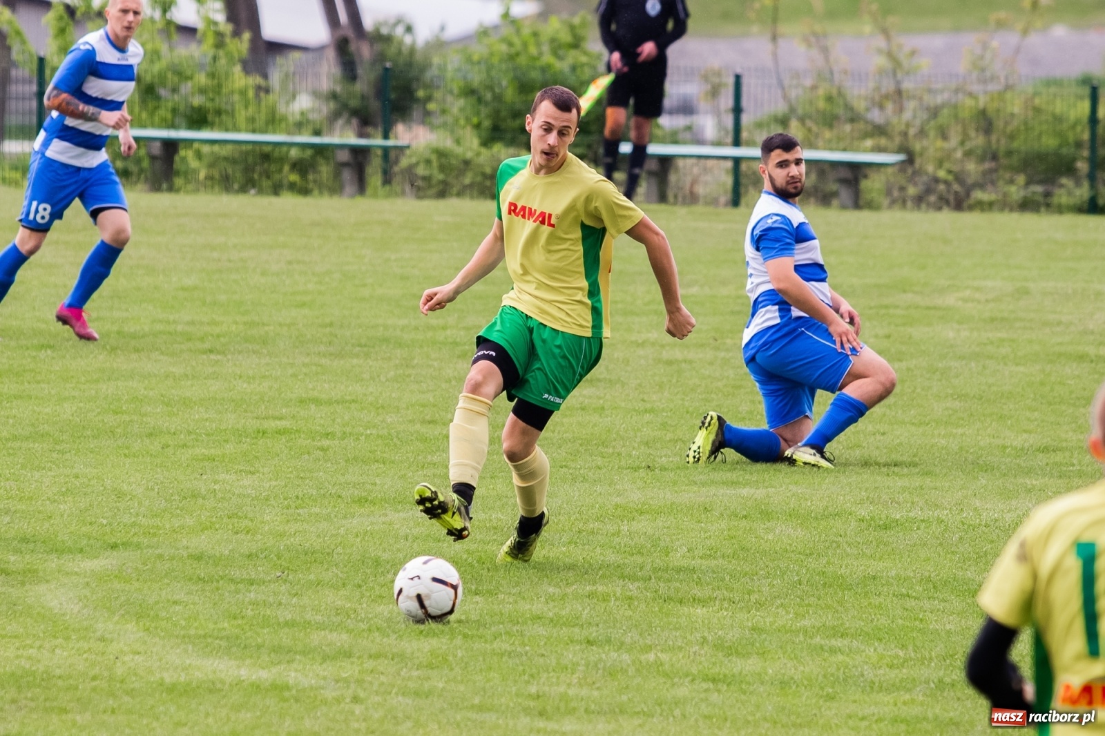 Zdjęcie w galerii na portalu naszraciborz.pl: Brzezie nie sprostało czerwonej latarni A klasy [FOTO] wiadomości z regionu