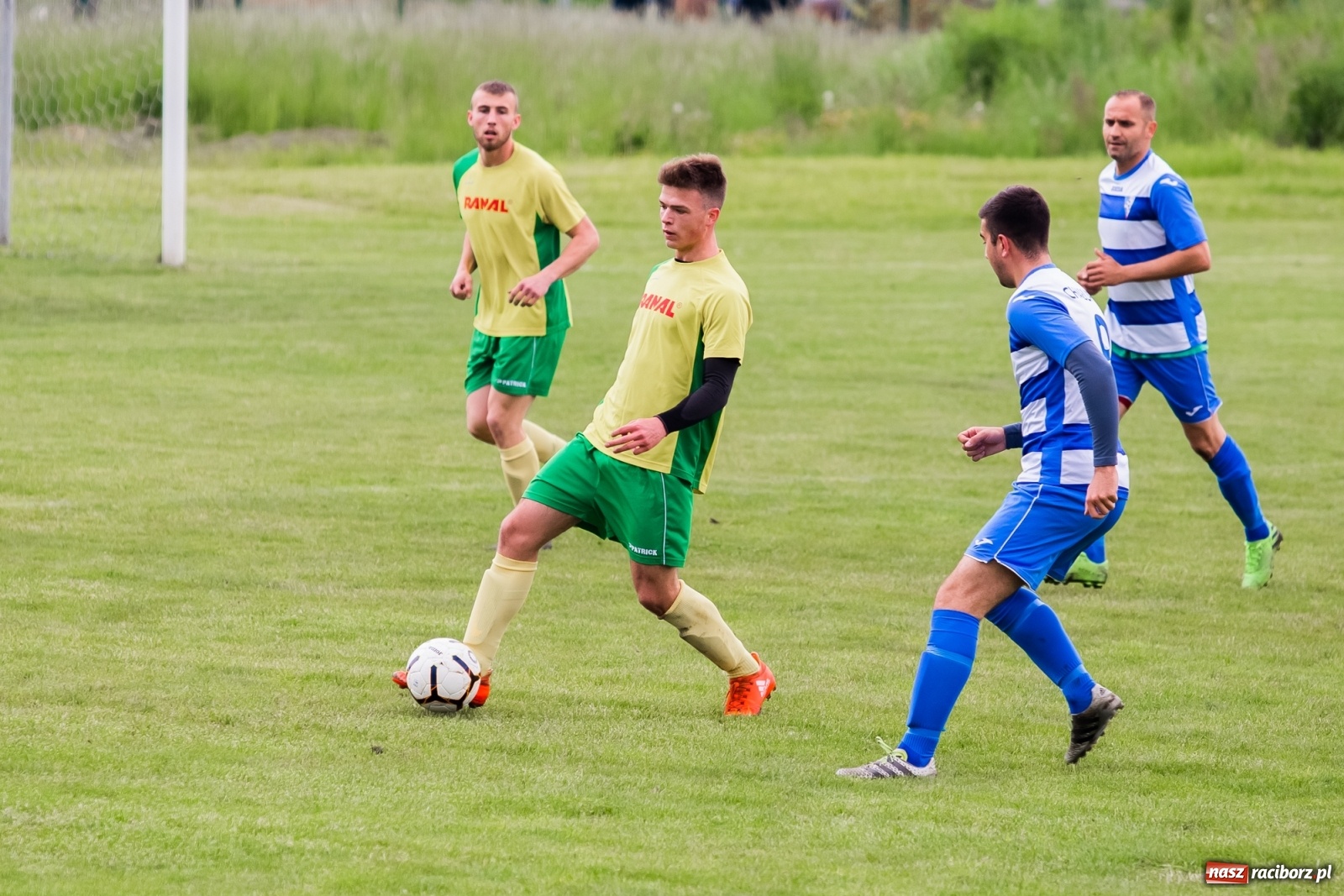 Zdjęcie w galerii na portalu naszraciborz.pl: Brzezie nie sprostało czerwonej latarni A klasy [FOTO] wiadomości z regionu