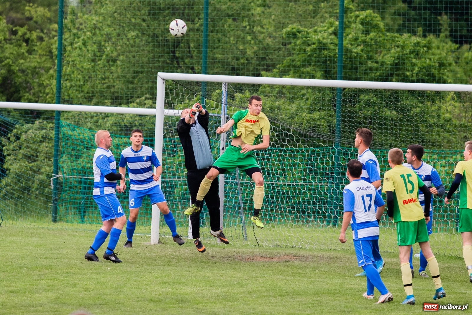 Zdjęcie w galerii na portalu naszraciborz.pl: Brzezie nie sprostało czerwonej latarni A klasy [FOTO] wiadomości z regionu