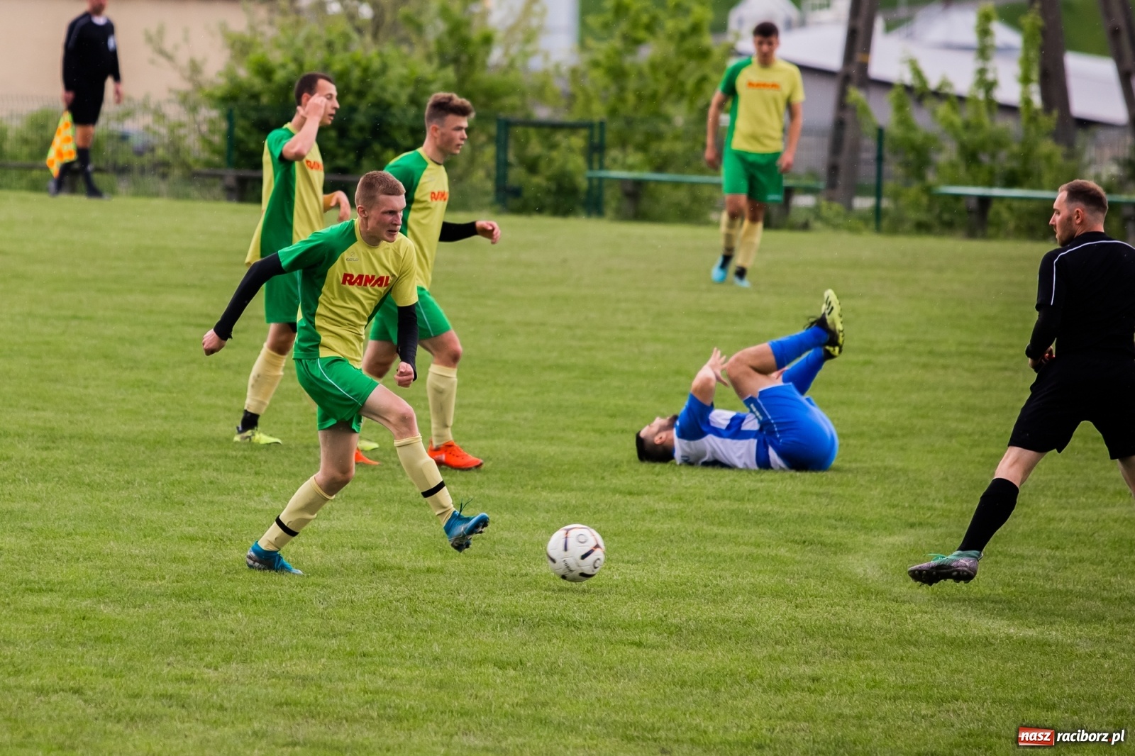 Zdjęcie w galerii na portalu naszraciborz.pl: Brzezie nie sprostało czerwonej latarni A klasy [FOTO] wiadomości z regionu