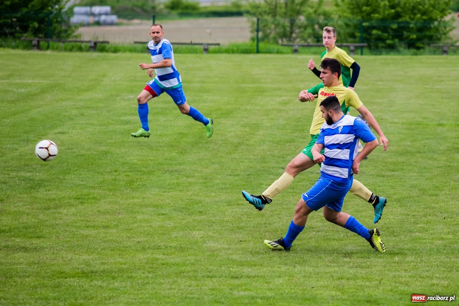 Zdjęcie w galerii na portalu naszraciborz.pl: Brzezie nie sprostało czerwonej latarni A klasy [FOTO] wiadomości z regionu