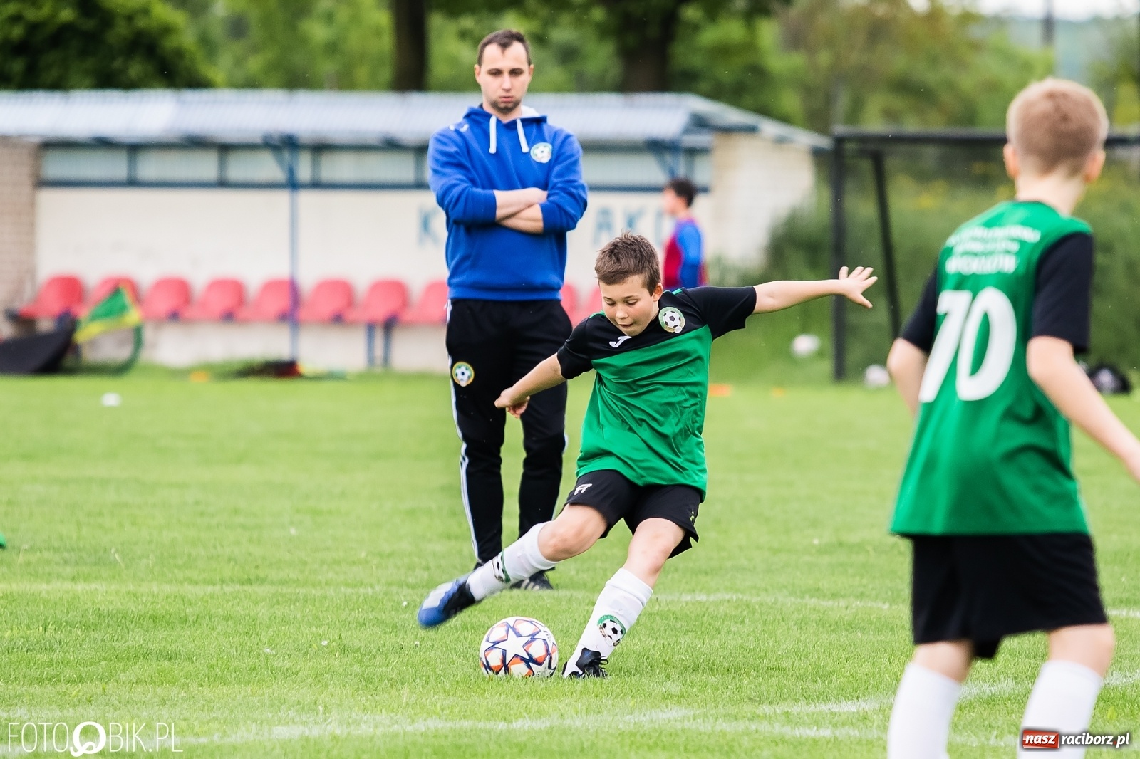 Zdjęcie w galerii na portalu naszraciborz.pl: Orliki Tworkowa górą przy Łąkowej [FOTO] wiadomości z regionu