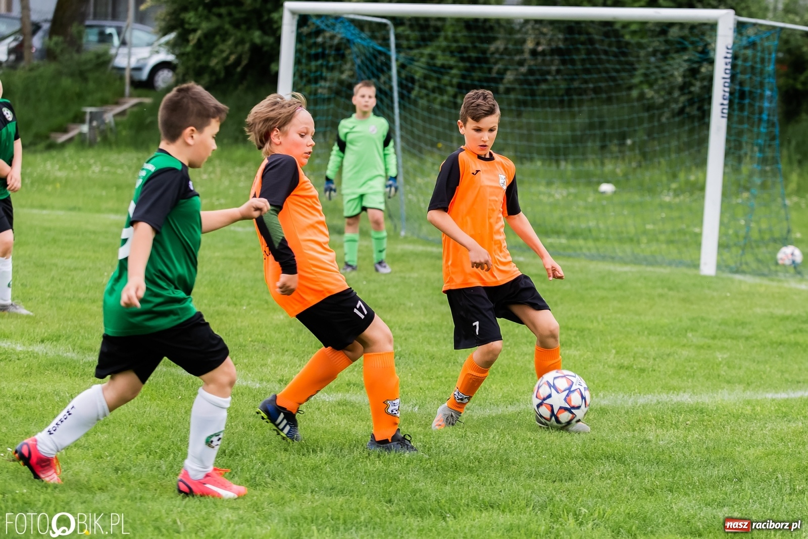 Zdjęcie w galerii na portalu naszraciborz.pl: Orliki Tworkowa górą przy Łąkowej [FOTO] wiadomości z regionu