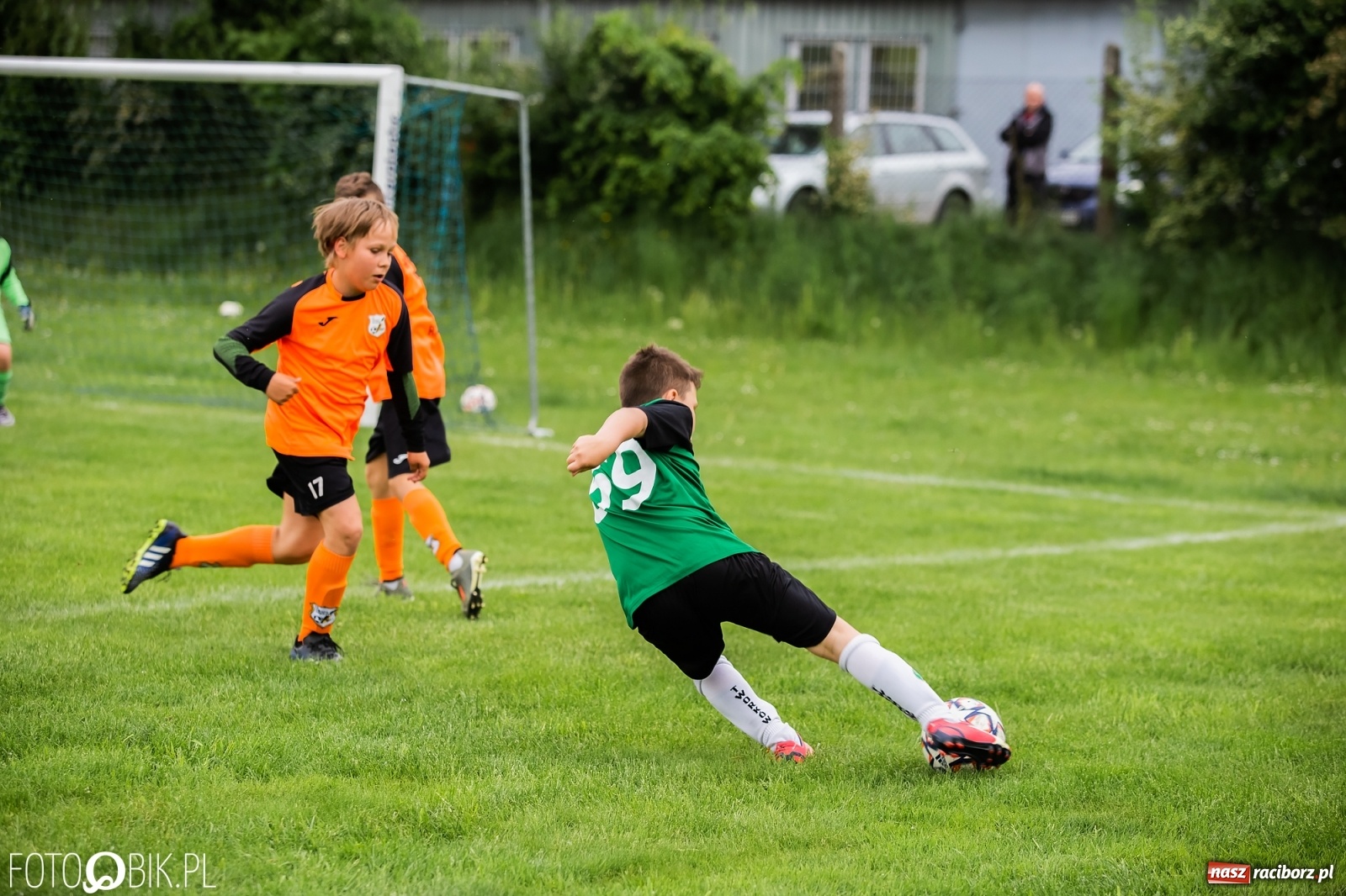 Zdjęcie w galerii na portalu naszraciborz.pl: Orliki Tworkowa górą przy Łąkowej [FOTO] wiadomości z regionu