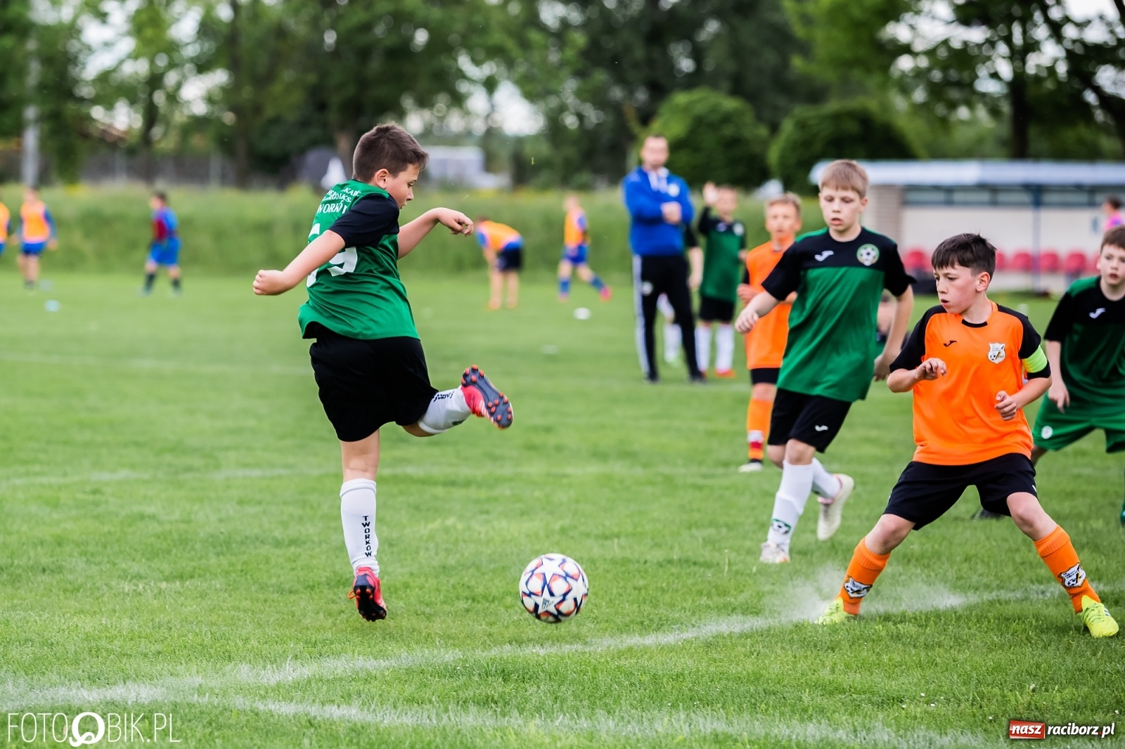 Zdjęcie w galerii na portalu naszraciborz.pl: Orliki Tworkowa górą przy Łąkowej [FOTO] wiadomości z regionu