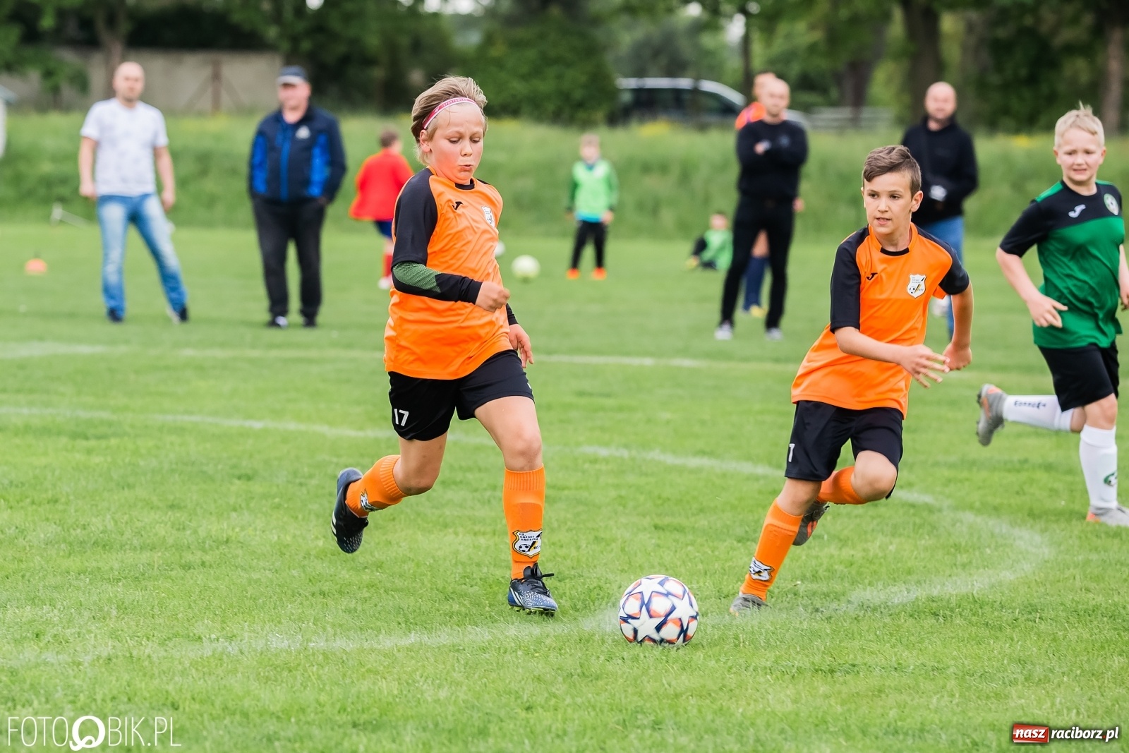 Zdjęcie w galerii na portalu naszraciborz.pl: Orliki Tworkowa górą przy Łąkowej [FOTO] wiadomości z regionu