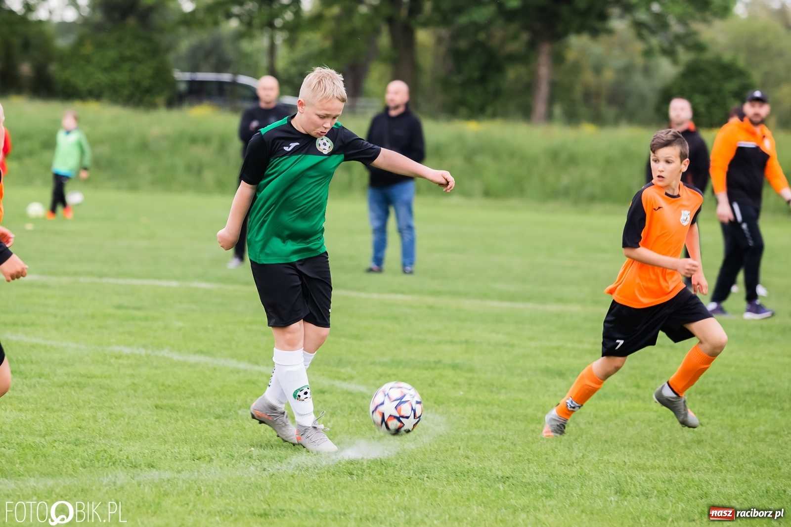 Zdjęcie w galerii na portalu naszraciborz.pl: Orliki Tworkowa górą przy Łąkowej [FOTO] wiadomości z regionu