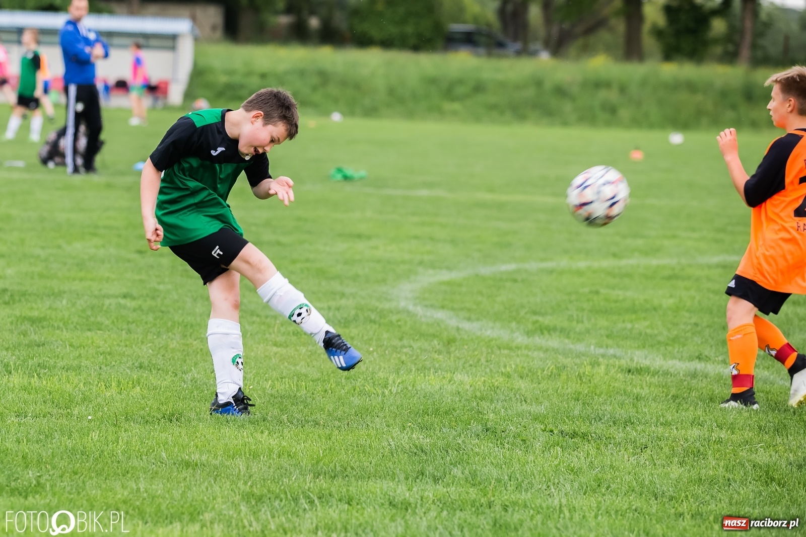 Zdjęcie w galerii na portalu naszraciborz.pl: Orliki Tworkowa górą przy Łąkowej [FOTO] wiadomości z regionu