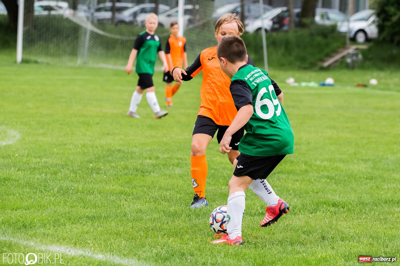 Zdjęcie w galerii na portalu naszraciborz.pl: Orliki Tworkowa górą przy Łąkowej [FOTO] wiadomości z regionu